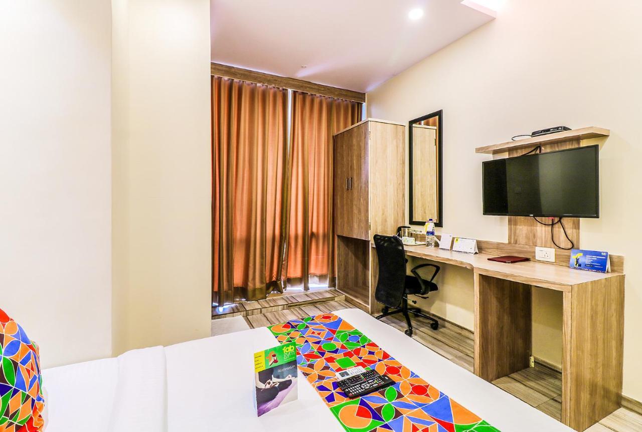 Fabhotel Aksa International - Nr Mumbai International Airport מראה חיצוני תמונה
